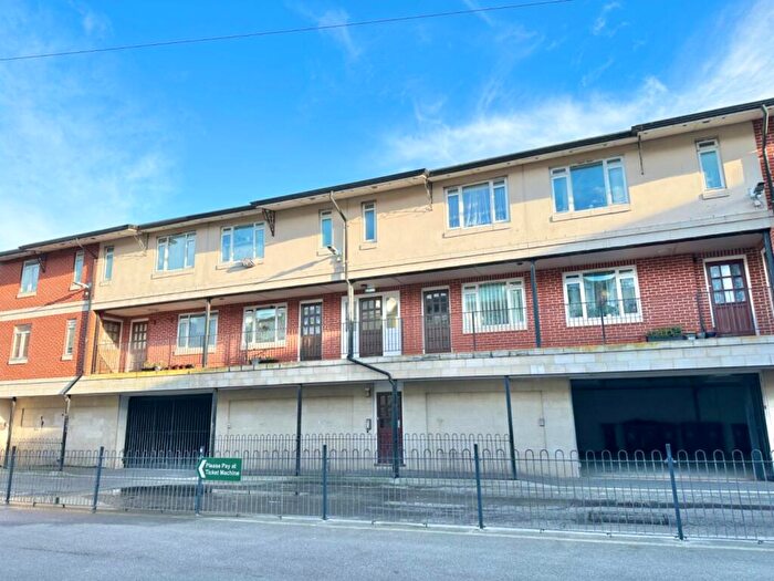 2 Bedroom Maisonette To Rent In Gloucester Mews, Weymouth, DT4