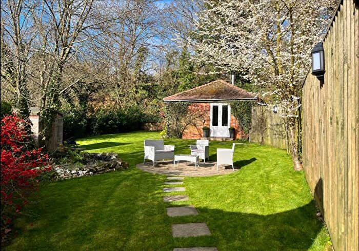 1 Bedroom Detached House To Rent In Pebbles, Blackwater, Newport, PO30