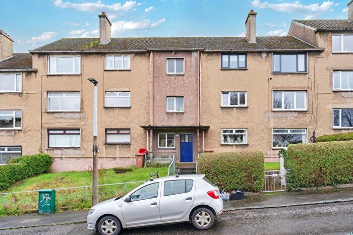 3 Bedroom Flat For Sale In / Pirniefield Bank, Lochend, Edinburgh, EH6