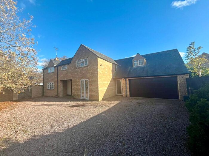 4 Bedroom Character Property For Sale In Peterborough Road, Langtoft, Peterborough, PE6