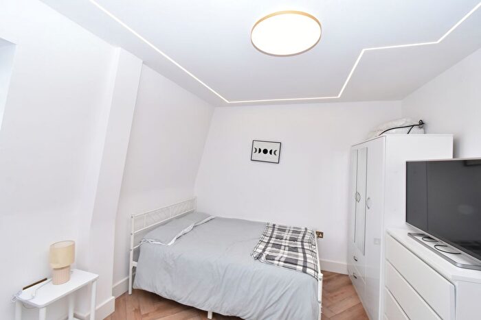 2 Bedroom Flat To Rent In Northolt Road, Harrow, HA2