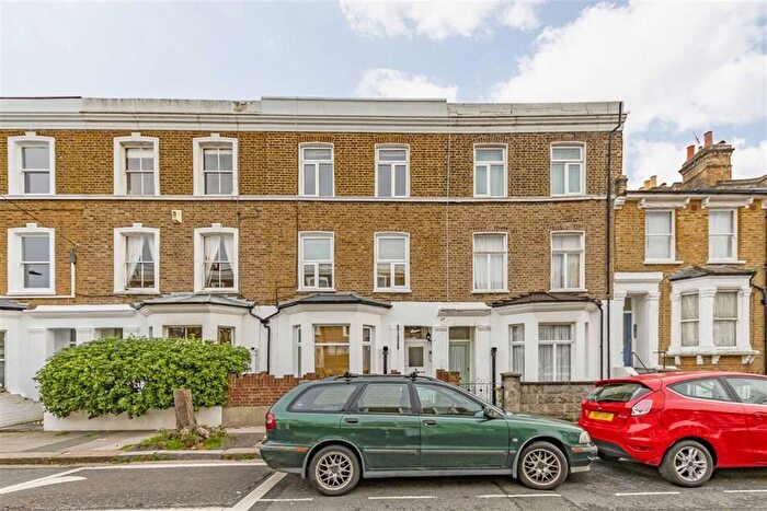 1 Bedroom Flat To Rent In Brackenbury Road, Hammersmith, W6