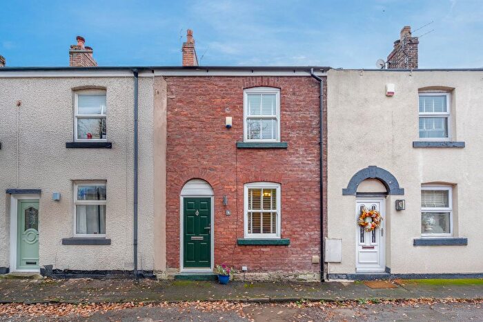 2 Bedroom Terraced House For Sale In Shepley Lane, Marple, SK6