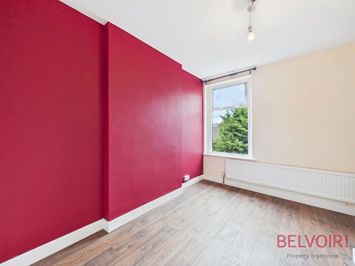 5 Bedroom Semi-Detached House For Sale In Edward Road, West Bridgford, NG2