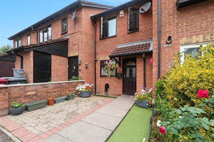 2 Bedroom Terraced House For Sale In Jellicoe Close, Slough, SL1