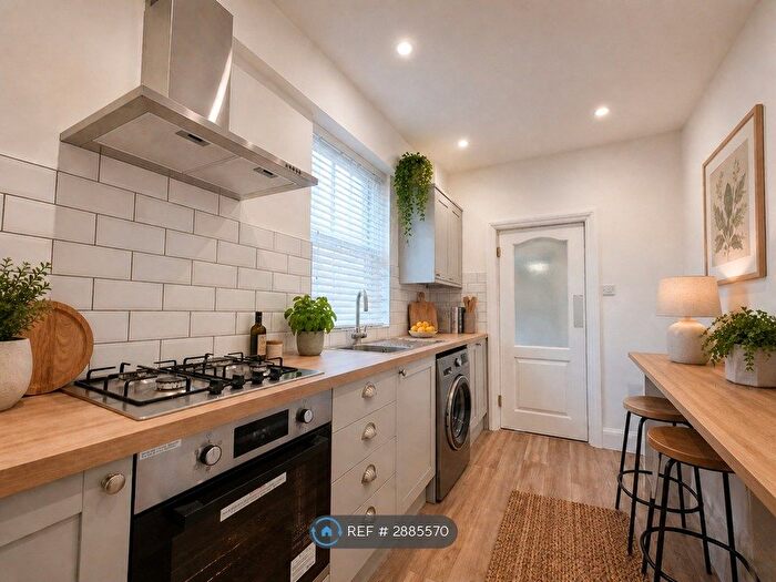 3 Bedroom Semi Detached House To Rent In Hull Road, York, YO19