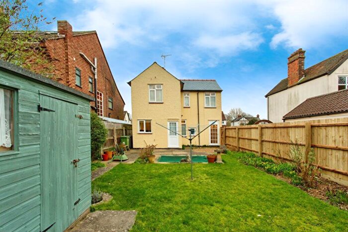 4 Bedroom House To Rent In Milton Road, CB4