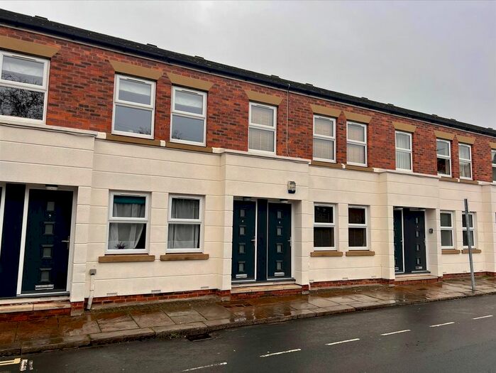 2 Bedroom Flat To Rent In Escrick Street, York, YO10