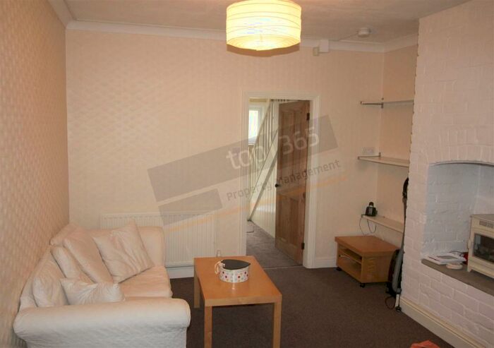 4 Bedroom Terraced House To Rent In **&#;pppw Excluding** Elmsthorpe Avenue, Nottingham, NG7