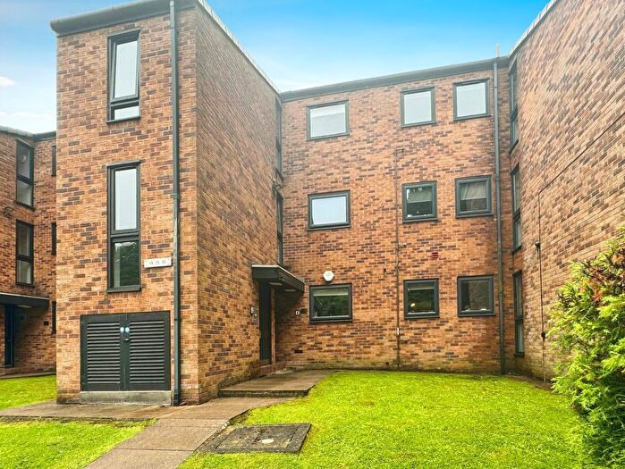 2 Bedroom Flat To Rent In Palatine Road, Didsbury, Manchester, M20