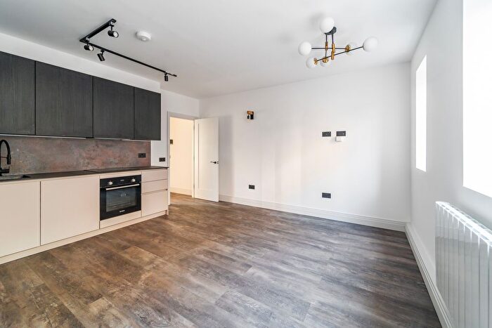1 Bedroom Flat For Sale In Art Mansions, Millers Terrace, Dalston, London, E8