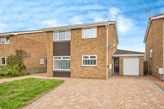 4 Bedroom Detached House For Sale In Chatsworth Drive, Ipswich, IP4