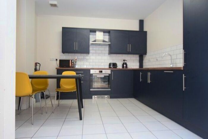 2 Bedroom Flat To Rent In - Church Street, Sheffield, S1