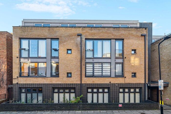 1 Bedroom Flat To Rent In Weedington Road, Kentish Town, NW5