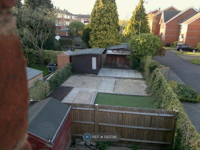 2 Bedroom Maisonette To Rent In Priory Road, Hampton TW12