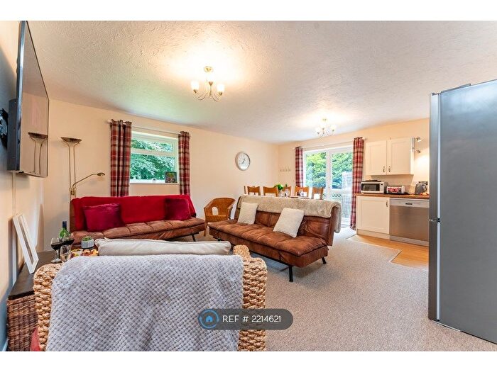 3 Bedroom Semi-Detached House To Rent In Poulner Hill, Ringwood, BH24