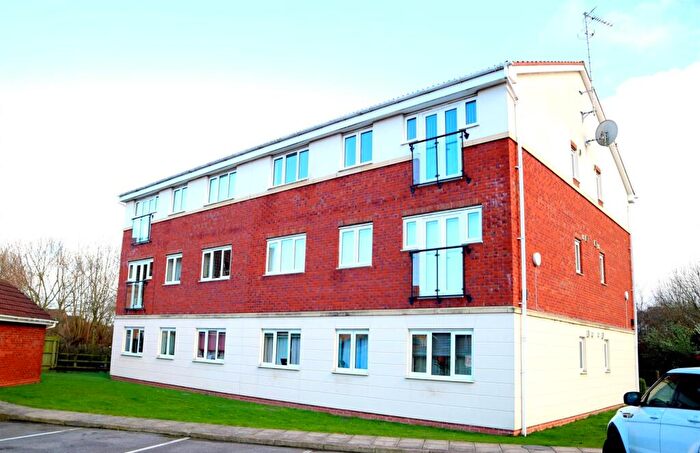 2 Bedroom Apartment To Rent In Woodheys Park, Kingswood, Hull, HU7