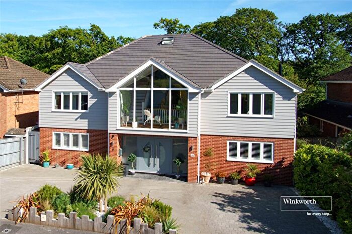5 Bedroom Detached House For Sale In Bute Drive, Highcliffe, Christchurch, BH23