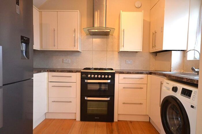 3 Bedroom Semi-Detached House To Rent In Whitton Avenue East, Greenford, UB6