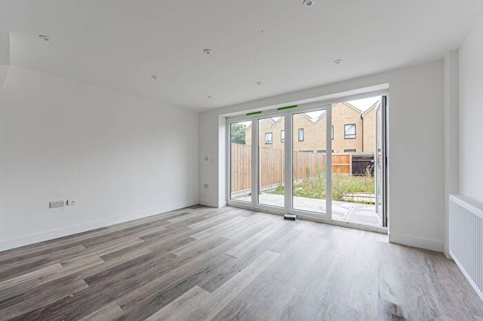 4 Bedroom Terraced House To Rent In Watercress Terrace, Mitcham, Mitcham, CR4