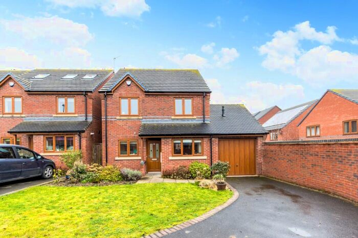 3 Bedroom Detached House To Rent In Park Road, Lillington, CV32