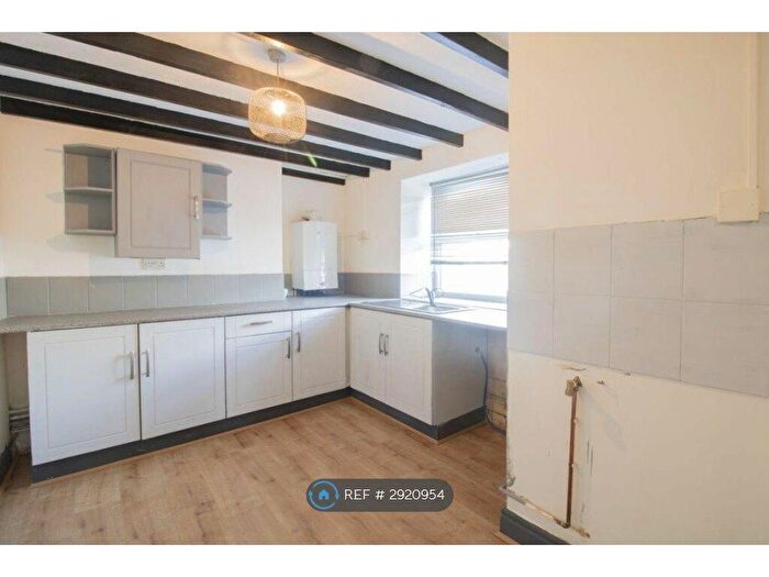 1 Bedroom Flat To Rent In Tynewydd House, Newport, NP11