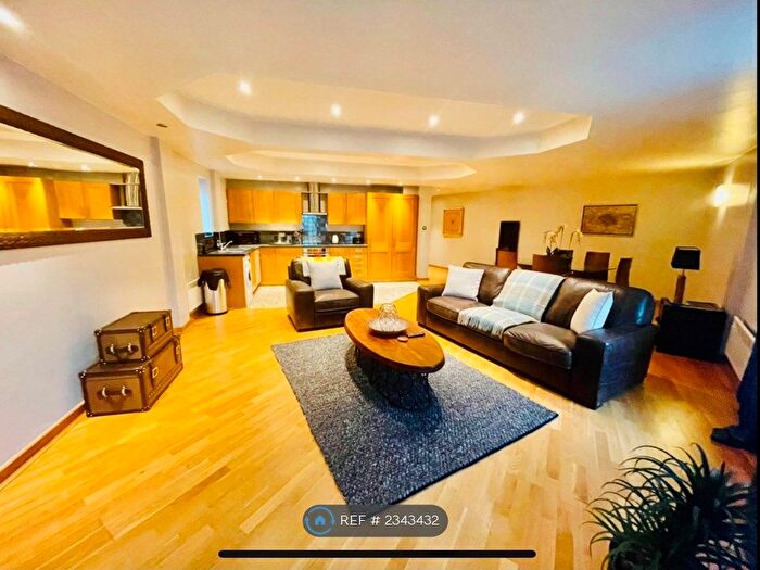 2 Bedroom Flat To Rent In Waterloo Street, Leeds, LS10