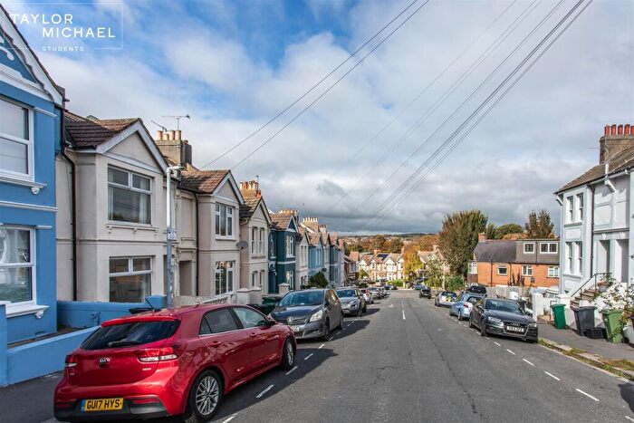 6 Bedroom Terraced House To Rent In Totland Road, Brighton, BN2
