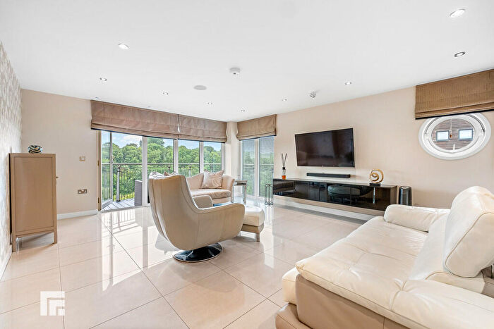 3 Bedroom Apartment To Rent In Picton, Victoria Wharf, Cardiff Bay, CF11