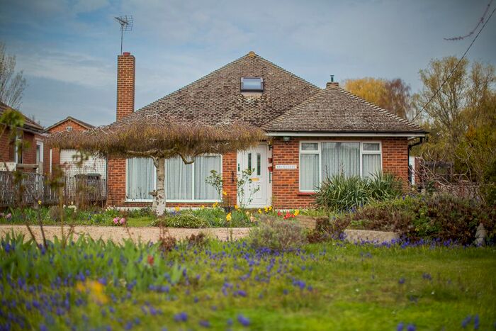4 Bedroom Detached Bungalow For Sale In Gore Green Road, Higham, Rochester, ME3