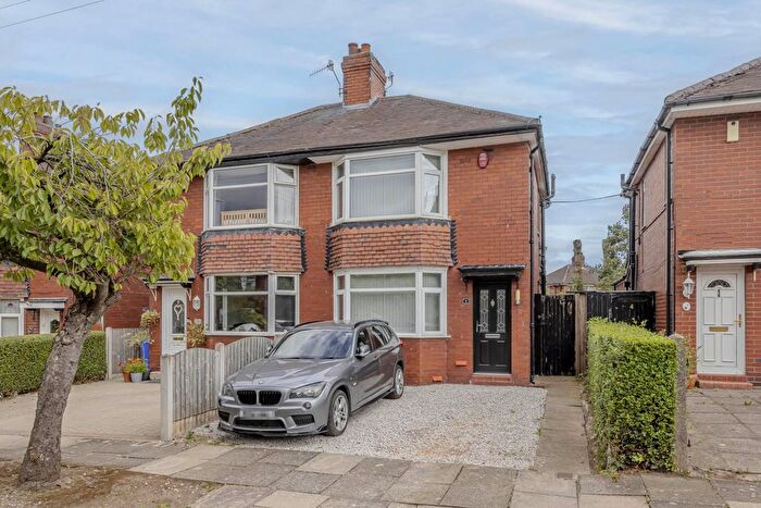 2 Bedroom Semi-Detached House For Sale In Southlands Avenue, Stoke On Trent, ST3