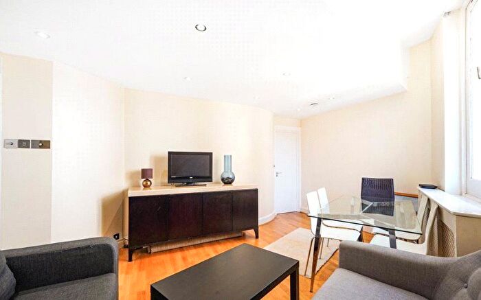 3 Bedroom Detached House To Rent In Eliot Mews, St John's Wood, London, NW8