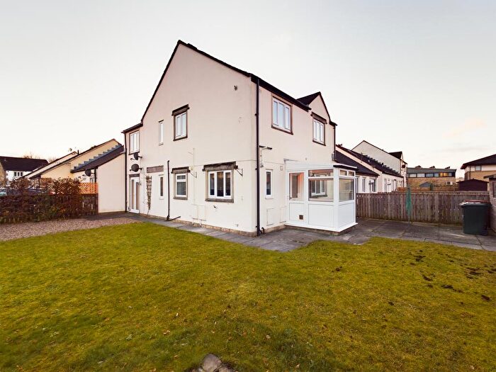 2 Bedroom Flat To Rent In Carleton Park, Skipton, BD23