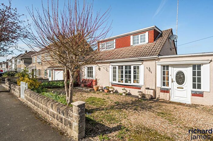 2 Bedroom Detached House For Sale In Devon Road, Rodbourne Cheney, Swindon, SN2