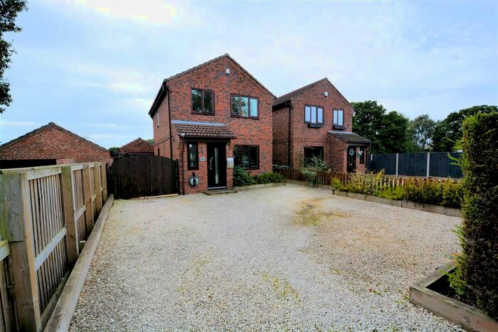 3 Bedroom Detached House For Sale In Park Lane, Barlow, Selby, YO8