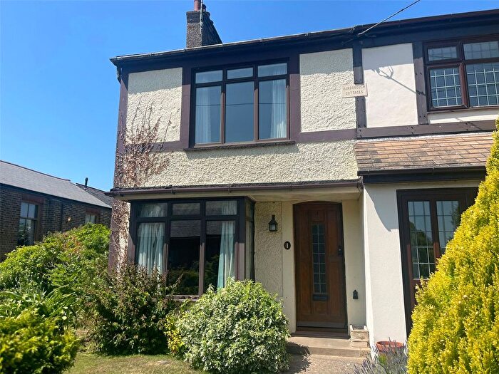 2 Bedroom Semi-Detached House For Sale In Warren Road, Southfleet, Gravesend, Kent, DA13