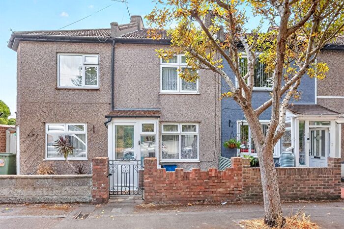2 Bedroom Terraced House For Sale In Princess Road, Croydon, CR0