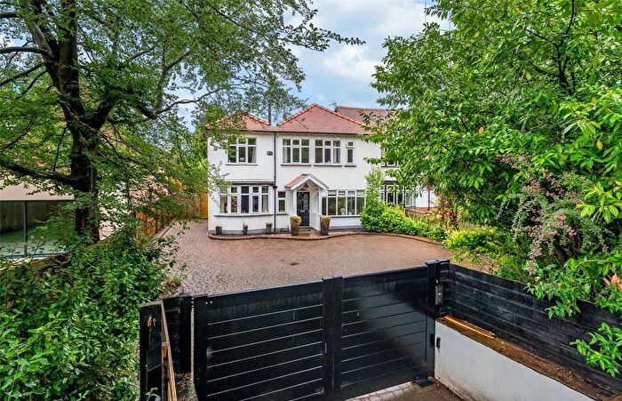 4 Bedroom Semi-Detached House For Sale In Adlington Road, Wilmslow, Cheshire, SK9