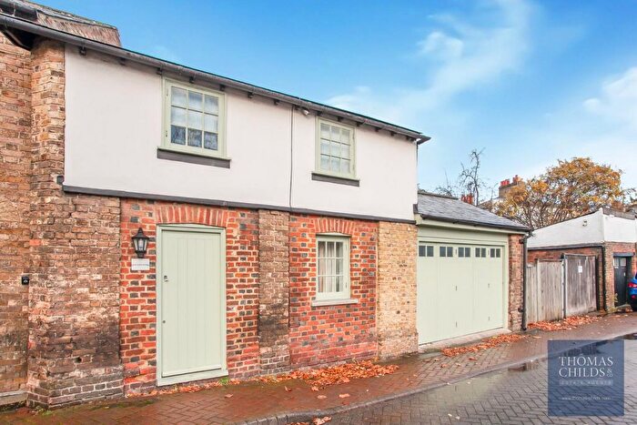 1 Bedroom Mews To Rent In Hertingfordbury Road, Hertford, SG14