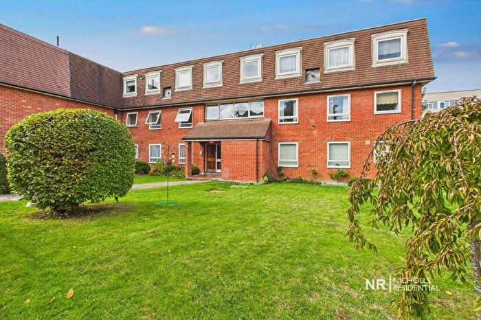 1 Bedroom Flat To Rent In East Street, Epsom, Surrey., KT17