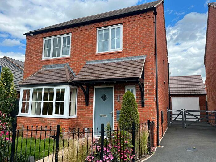 4 Bedroom House To Rent In Rushey Close, Ashby-de-la-zouch, Leics, LE65