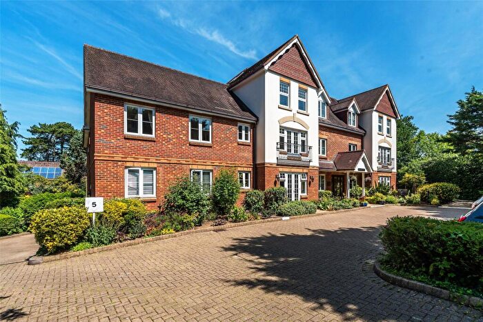 2 Bedroom Retirement Property For Sale In Epsom Road, Leatherhead, Surrey, KT22