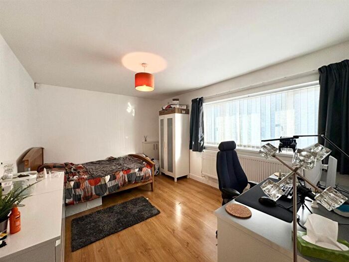 4 Bedroom House To Rent In Selston Drive, Nottingham, NG8