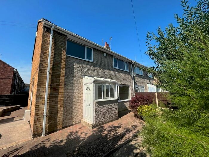 3 Bedroom End Of Terrace House For Sale In Holme Walk, Gainsborough, DN21