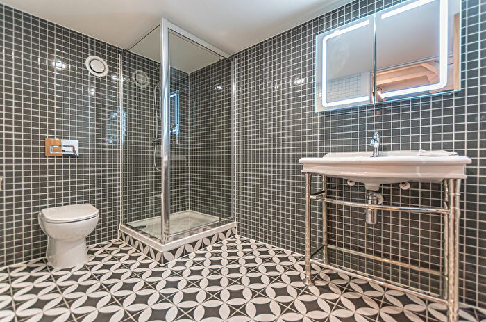 2 Bedroom Flat For Sale In Glegg Street, Liverpool, L3