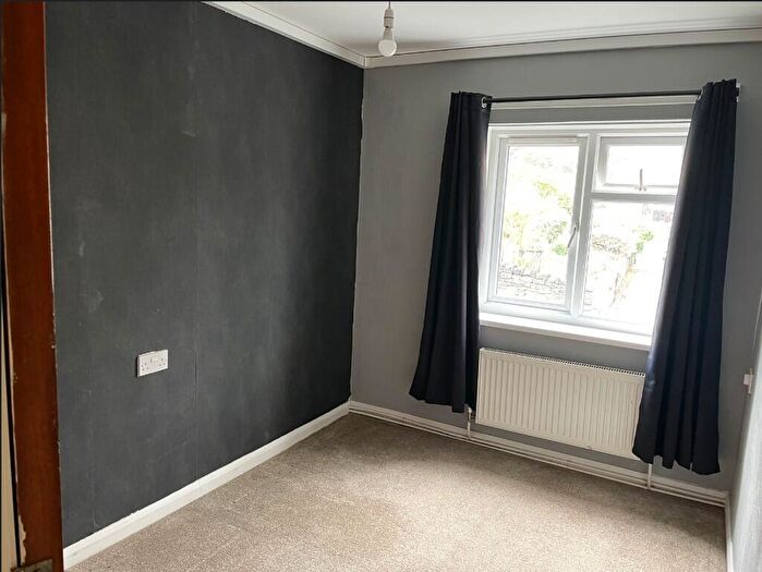 1 Bedroom Flat To Rent In Chapel Street, Barnoldswick, Lancashire, BB18