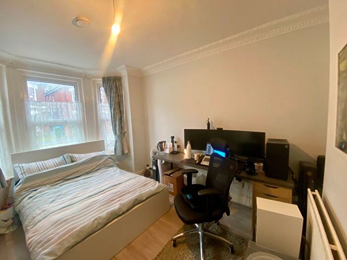 4 Bedroom Property To Rent In Newcombe Road, Southampton, SO15