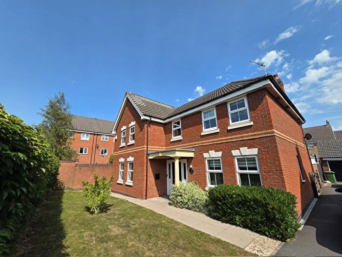 5 Bedroom Property To Rent In Elstop Avenue, Rugby, CV23