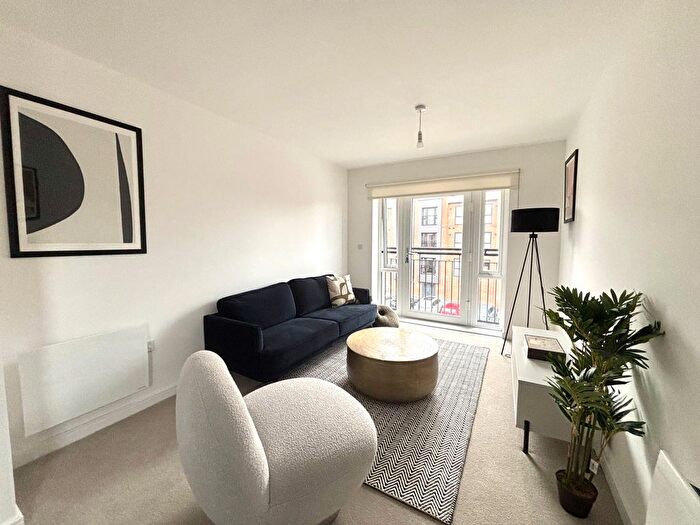 2 Bedroom Flat To Rent In Intento, Gateshead, NE8