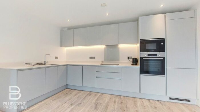 2 Bedroom Flat To Rent In High Street, Purley, CR8